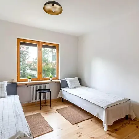 Cozy With 6 Bedrooms *