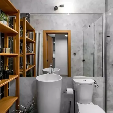 Cozy With 6 Bedrooms *