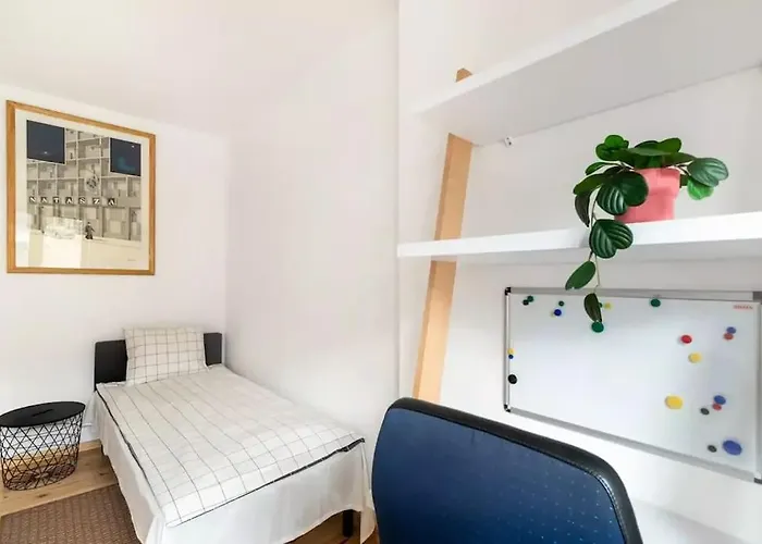 Apartament Cozy With 6 Bedrooms *