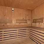 Cozy With 6 Bedrooms * Βαρσοβία